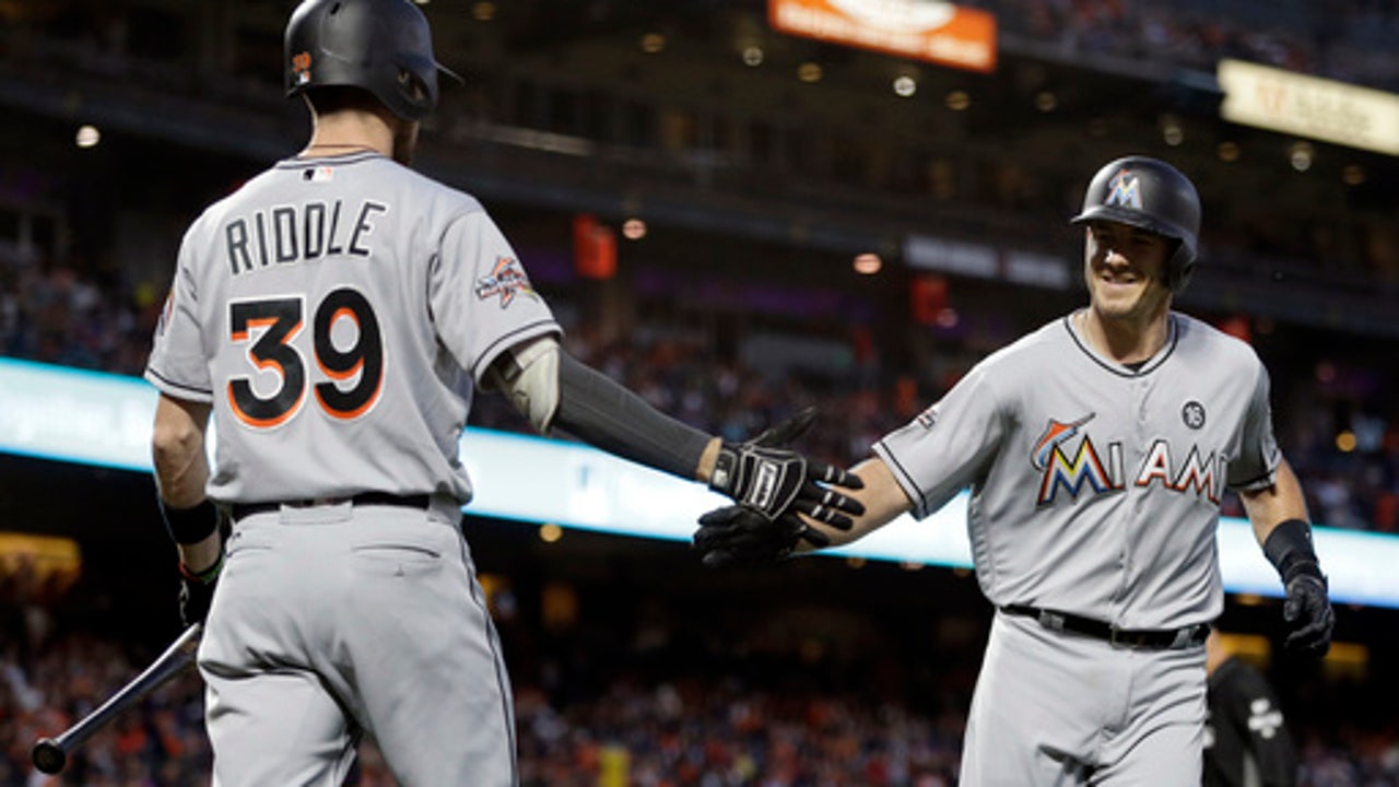 Stanton hits 24th home run in Marlins' 6-1 win over Giants (Jul 07, 2017)